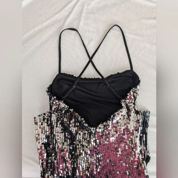 Sequin Bodycon Dress Size M - Picture 7 of 9